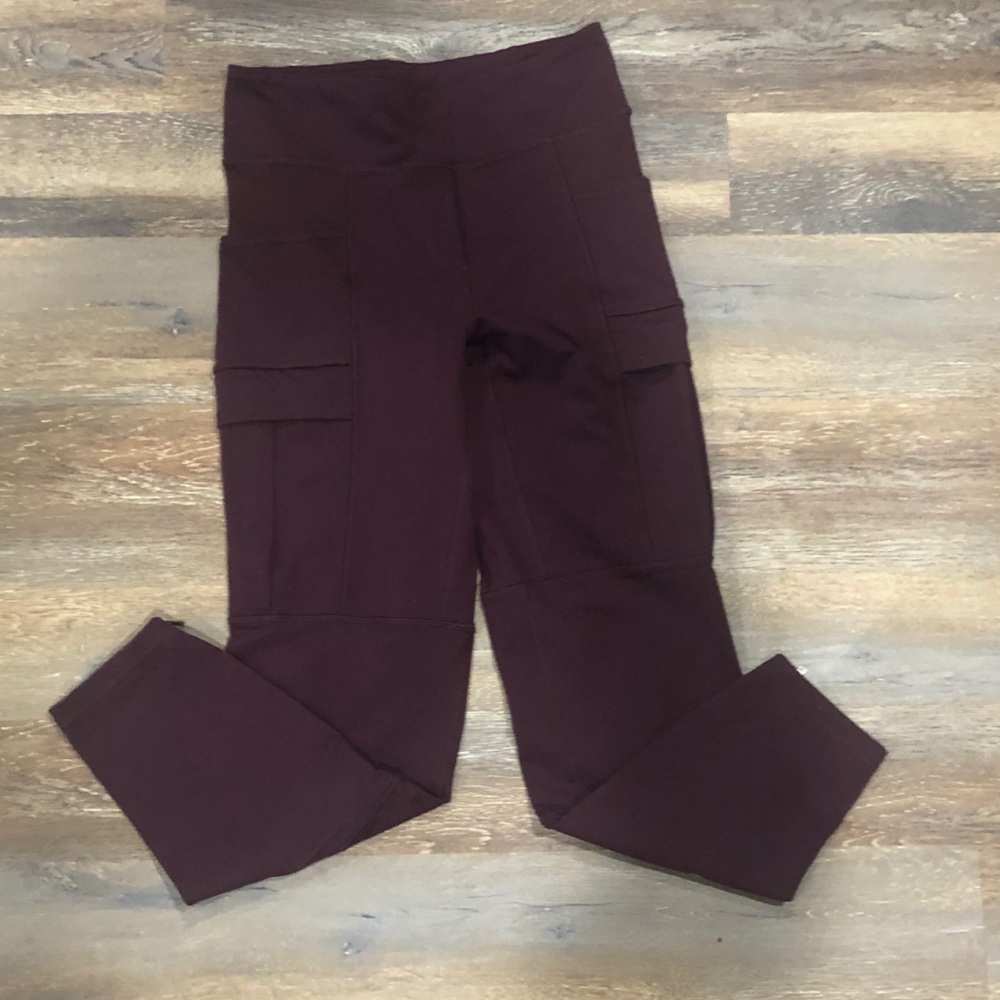 ***SOLD*** Lululemon crop athletic pants